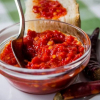 Adjika z rajčat a česneku na zimu - 6 receptů, po kterých si budete olizovat prsty