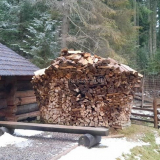 Palivové dřevo do vany pro vlastní potřebu - ze dřeva nebo kovu