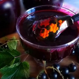 Džem z černého rybízu - 11 jednoduchých receptů na zimu