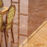 Glazované porcelánové dlaždice: co to je, kluzké nebo ne