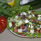 Řecký salát se sýrem: klasický recept