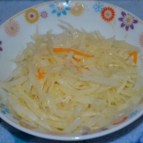 Jak vařím na zimu křupavé kysané zelí ve slaném nálevu