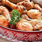 Křupavá kuřecí stehna v troubě: 5 nejlepších a chutných receptů...