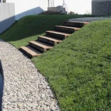 Posílení svahů na pozemku moderních materiálů