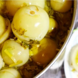 Zelená rajčata plněná česnekem: 5 receptů