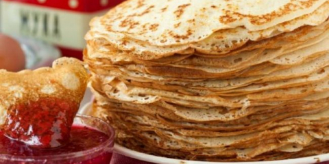 Palačinky na kefíru a mléce - 5 receptů na tenké palačinky s otvory