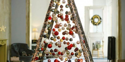 Vyrábíme luxusní vánoční stromek z kuliček vlastníma rukama: mistrovská třída krok za krokem