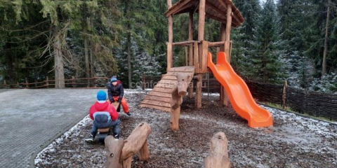 Hřiště pro kutily ve dvoře soukromého domu