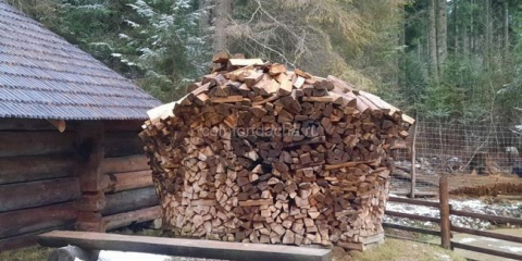 Palivové dřevo do vany pro vlastní potřebu - ze dřeva nebo kovu