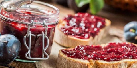 Švestková povidla na zimu bez pecek (s jednoduchými recepty si budete olizovat prsty)