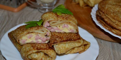 Plněné palačinky se šunkou a sýrem - 7 lahodné recepty na tom, jak vařit palačinky se šunkou