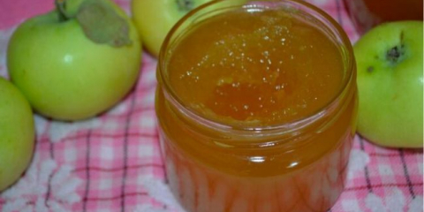 Jablečná omáčka na zimu: nejjednodušší recept na jablečné pyré