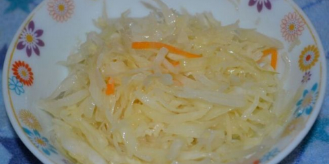 Jak vařím na zimu křupavé kysané zelí ve slaném nálevu