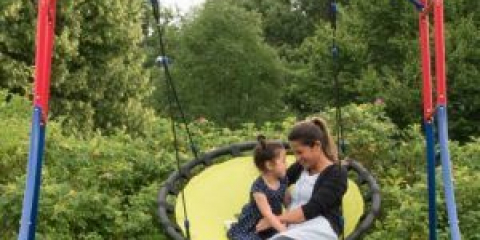 Jak odhadnout houpání hnízda to udělat sami za dávání: krok za krokem