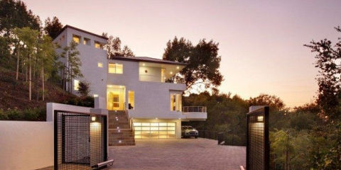 Metal swing gates s bránou (44 fotek): vlastnosti volby a instalace