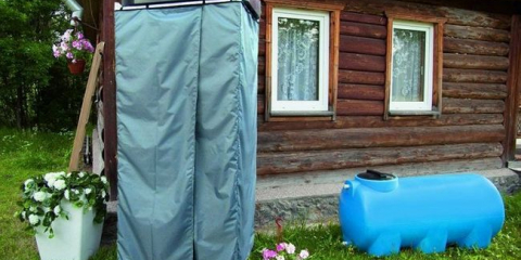 Odrůdy letní sprchy v zemi - tipy pro uspořádání