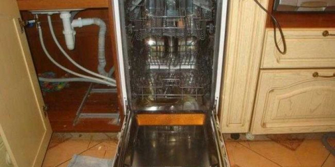 Návod pro připojení myčky ke kanalizaci a vodovodu: možné způsoby, časté chyby