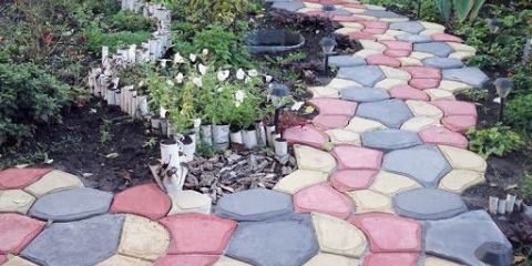 Zahradní chodník s vlastními rukama pomocí formuláře: pracovní příkaz