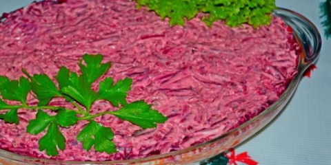 Sleďový salát pod kožichem - krok za krokem recept