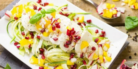 Saláty pro nový rok 2022 nové položky - jednoduché a chutné recepty