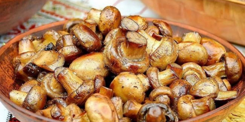 Nejchutnější recept na vaření: smažené žampiony ve sklenicích na zimu s fotografií