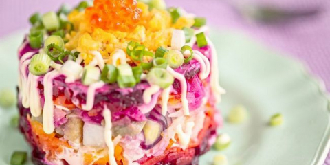 Klasický sleď pod kožichem - 7 jednoduchých receptů krok za krokem