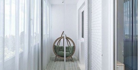 Šatní skříně na balkon nebo lodžii: tipy a triky