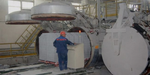 Silikátová cihla: složení, typy, vlastnosti a použití, rozměry, vlastnosti použití, klady a zápory