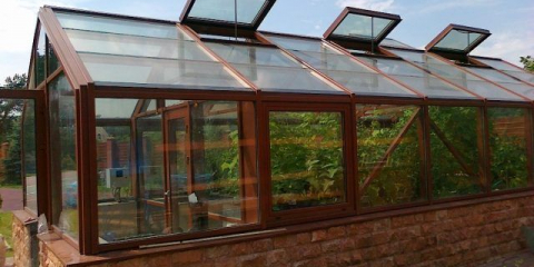 Skleník pro kutily z plastových oken: jak vyrobit, foto