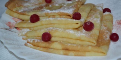 Tenké palačinky s mlékem: babiččin lahodný a osvědčený recept