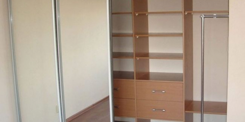 Jaké jsou výhody vestavěného kabinetu