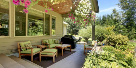 Vnitřní dekorace terasy a verandy na venkově, v soukromém domě