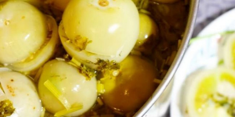 Zelená rajčata plněná česnekem: 5 receptů