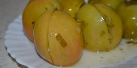 Gruzínská zelená rajčata na zimu krok za krokem